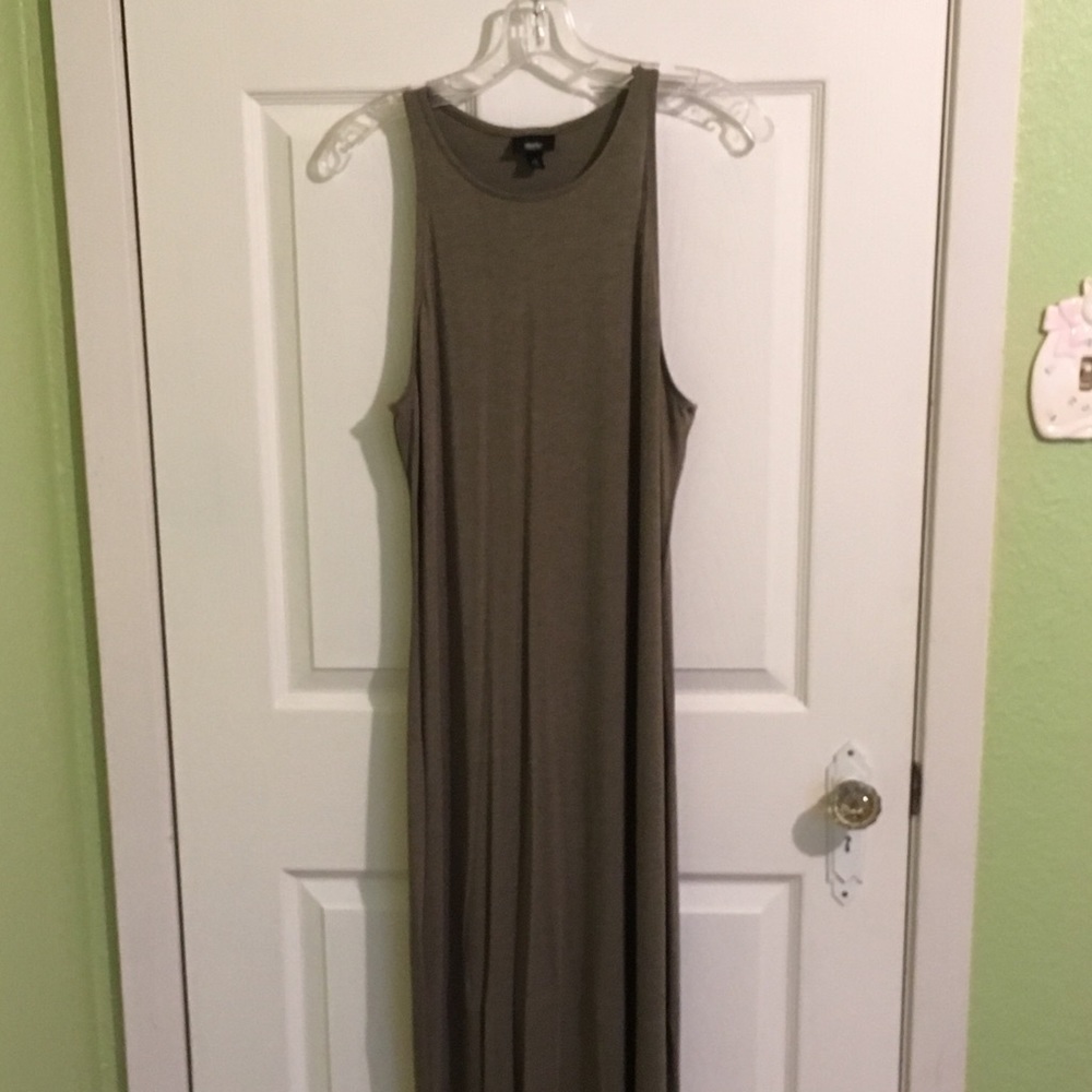 New Maxi dress side slits olive green M